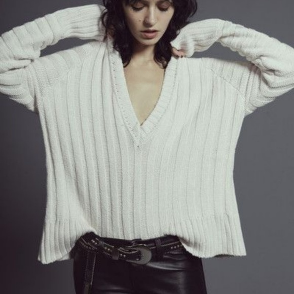 For Love And Lemons Sweaters - For Love And Lemons Knitz Silk Rib V Neck Sweater
